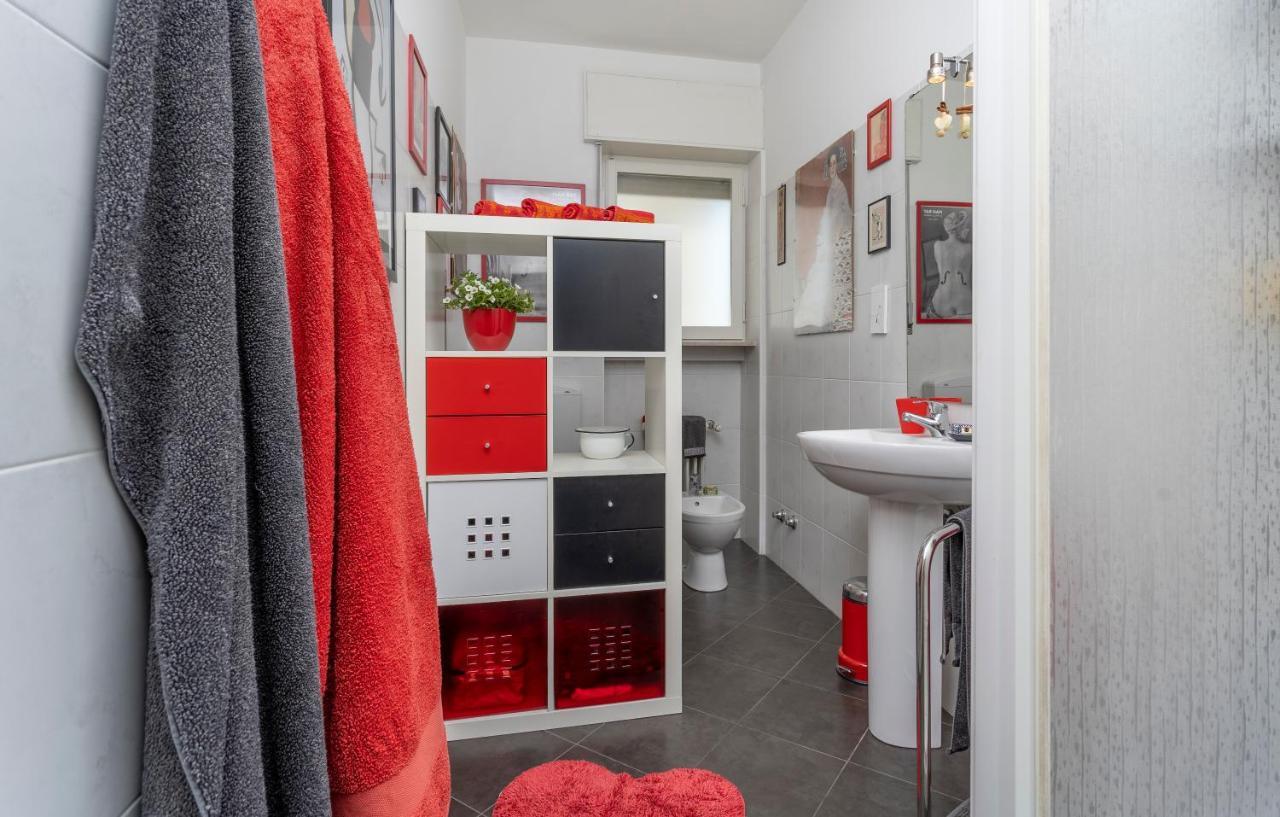 Udine Viale Venezia Huge Red Apartment מראה חיצוני תמונה