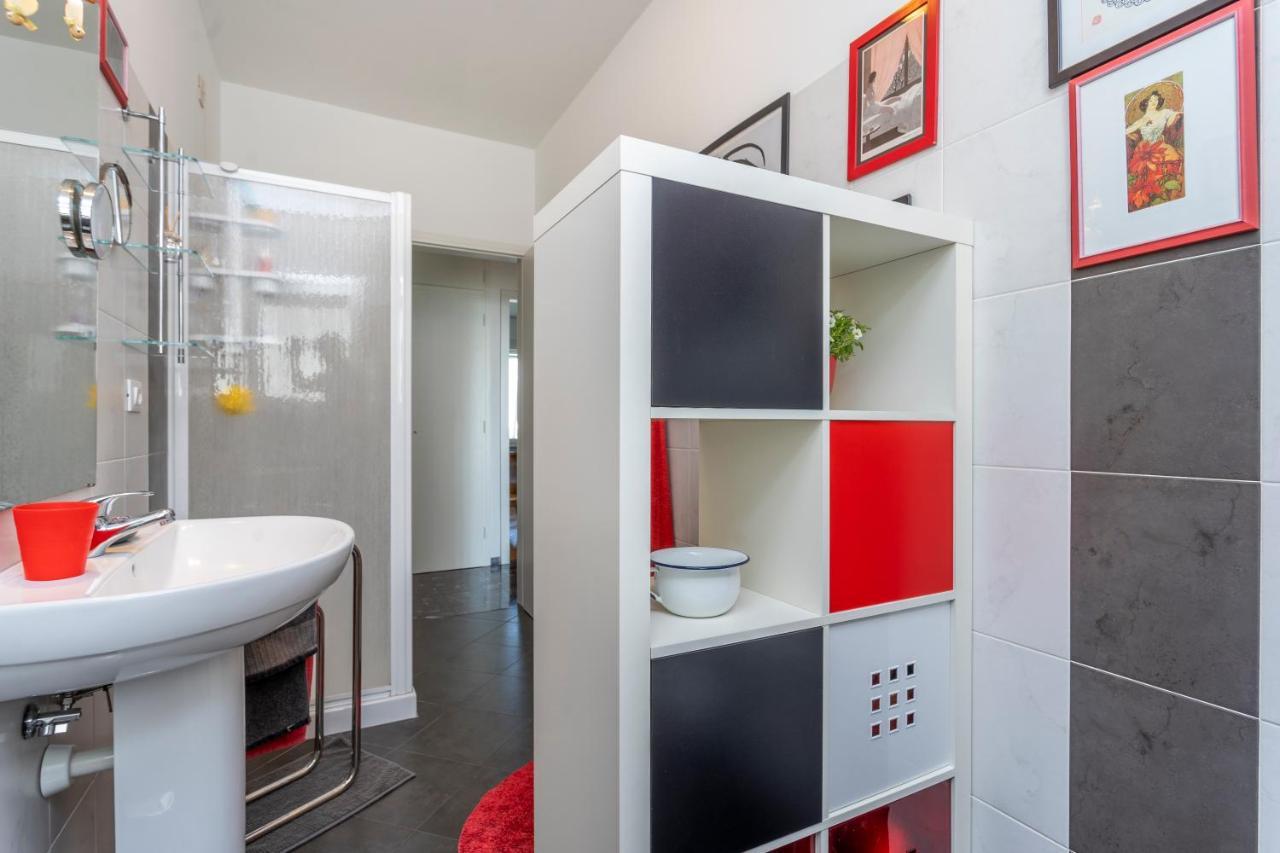 Udine Viale Venezia Huge Red Apartment מראה חיצוני תמונה